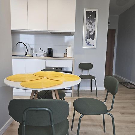 Urban Jungle - Grey Apartment Білосток Екстер'єр фото