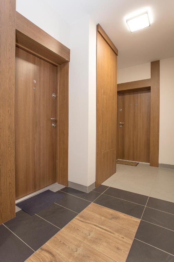 Urban Jungle - Grey Apartment Білосток Екстер'єр фото