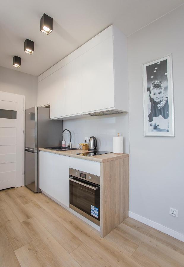 Urban Jungle - Grey Apartment Білосток Екстер'єр фото